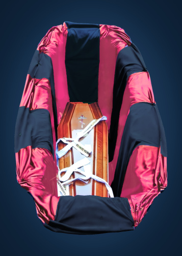 могила крашеная